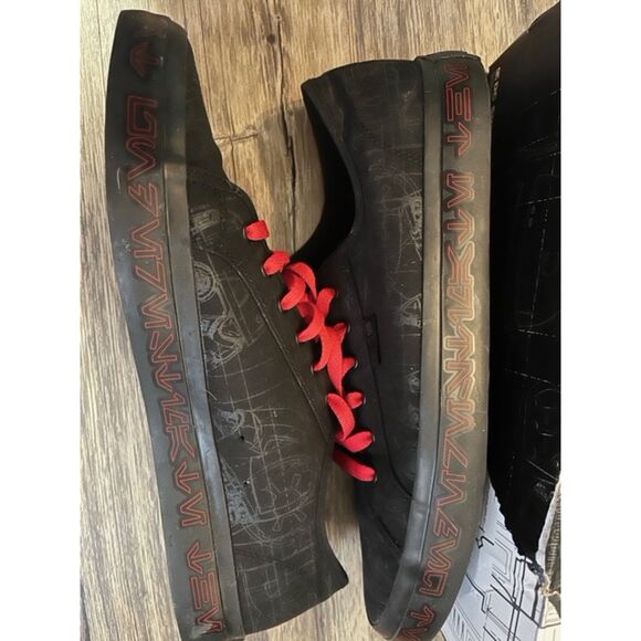 Men's Limited Edition DC Shoes Star Wars Manual Size 13 Skate box Limited Ed. - Picture 5 of 9